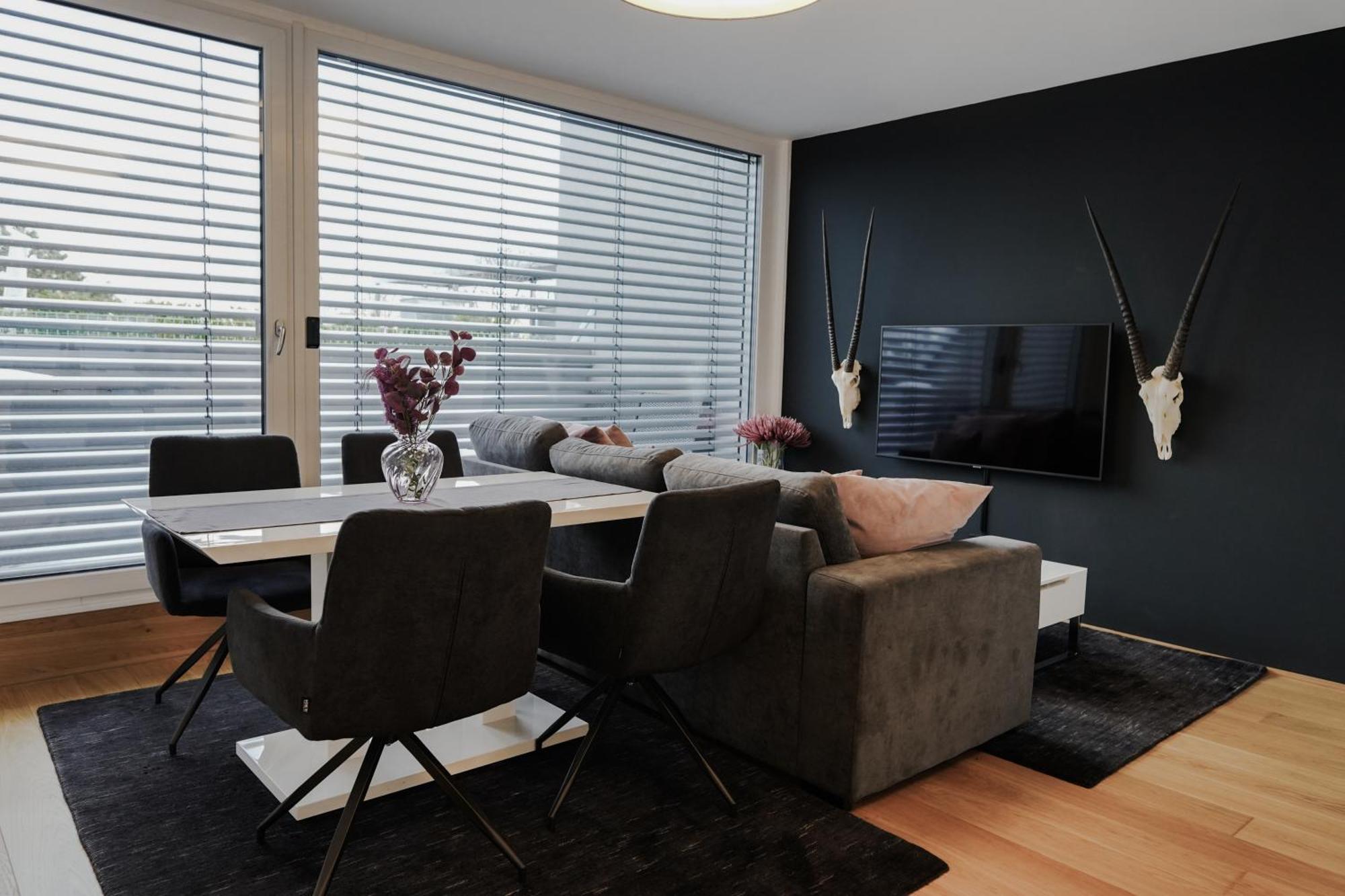 Modern Stylish Design Apartment With Free Parking Emily Вена Экстерьер фото