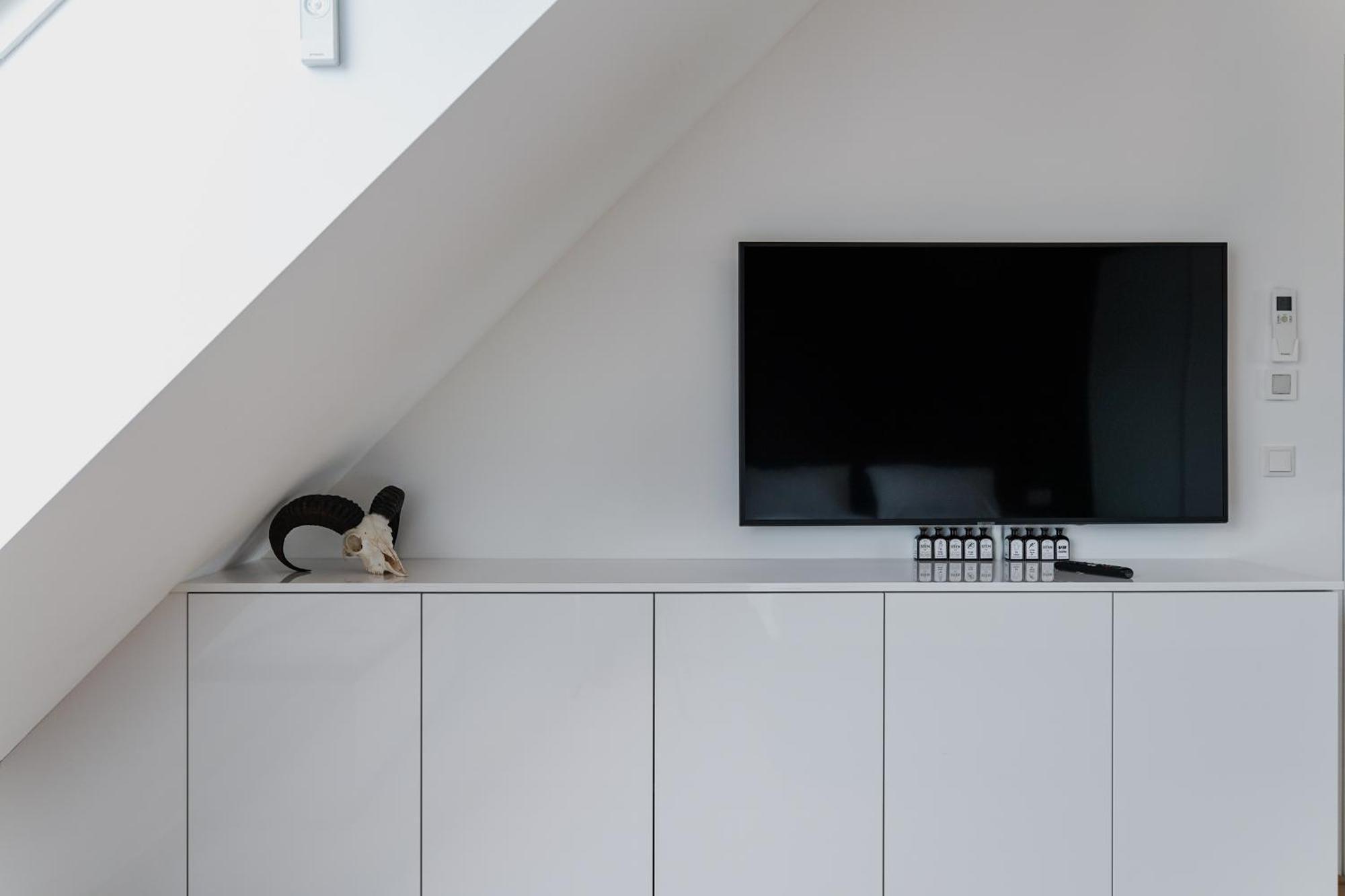 Modern Stylish Design Apartment With Free Parking Emily Вена Экстерьер фото
